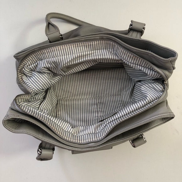 Marc by Marc Jacobs Leather Large Shoulder Bag - Picture 5 of 5